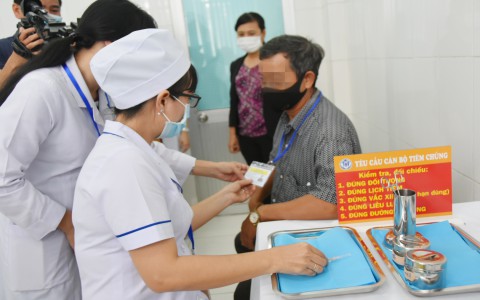 Thử nghiệm lâm sàng vắc xin COVID-19 giai đoạn 2: Người dân tin tưởng vắc xin “Made in Vietnam”